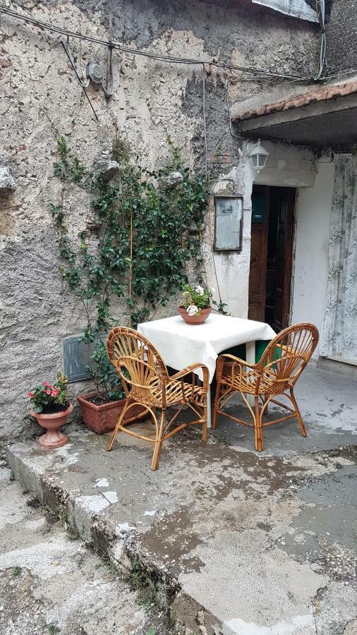 La casetta del Pellegrino Poggio Bustone Exterior foto